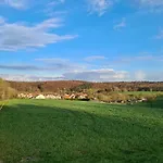Kwatera prywatna 2-zimmer-apartment Mit Kueche Und Bad Im In Ortsrandlage *