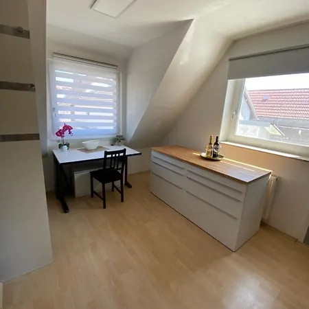 Schoenes Zimmer In Einfamilienhaus In Ruhiger Lage Проживание в семье Ober-Ramstadt