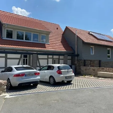 Schoenes Zimmer In Einfamilienhaus In Ruhiger Lage Проживание в семье