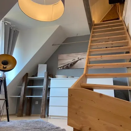 Schoenes Zimmer In Einfamilienhaus In Ruhiger Lage Проживание в семье *