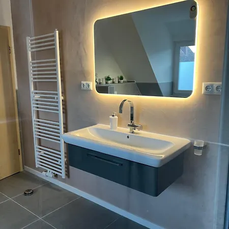 2-zimmer-apartment Mit Kueche Und Bad Im In Ortsrandlage * Ober-Ramstadt