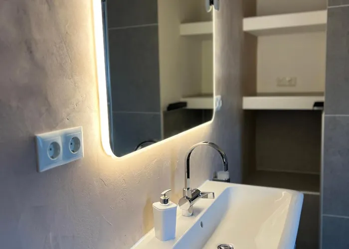 2-zimmer-apartment Mit Küche Und Bad Im In Ortsrandlage * Ober-Ramstadt