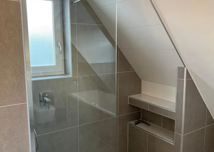 2-zimmer-apartment Mit Küche Und Bad Im In Ortsrandlage * Ober-Ramstadt