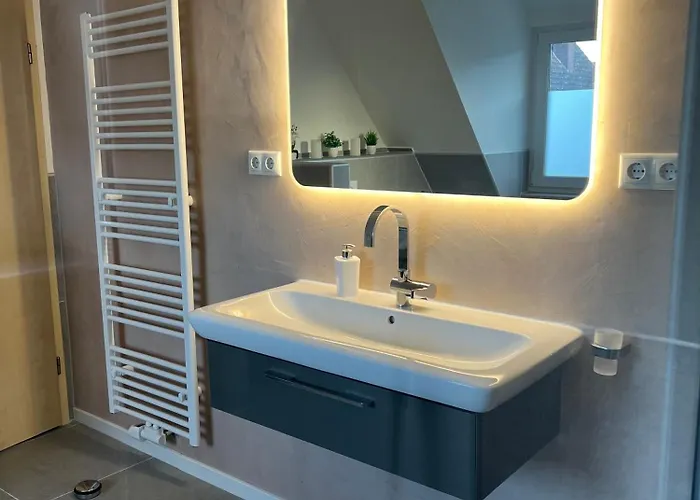 2-zimmer-apartment Mit Küche Und Bad Im In Ortsrandlage * Ober-Ramstadt