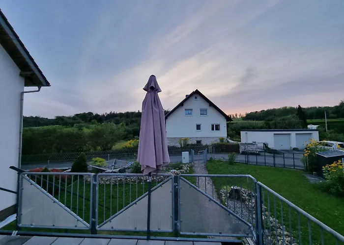 2-zimmer-apartment Mit Küche Und Bad Im In Ortsrandlage *